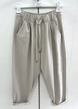 D.E.C.K By Decollage 825231E Barrel Shaped Joggers (4 Colours)