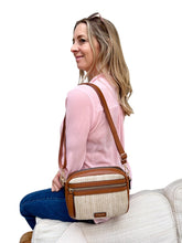 David Jones 7051-7 Rattan Camera Style Handbag With Coloured Trim(4 Colours)