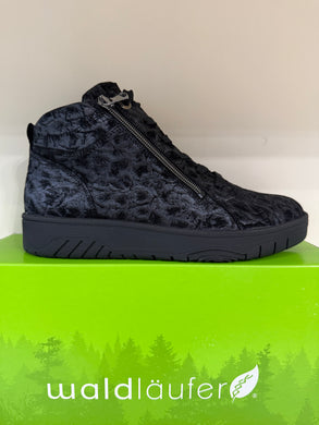 Waldlaufer 754807 200 001  H-Yuna Black Textured Leather Trainer Boots