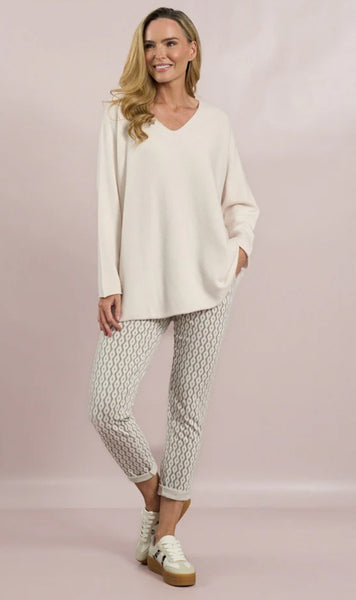 D.E.C.K By Decollage 27727 Plain Oversized Style V-Neck Jumper (5 Colours)