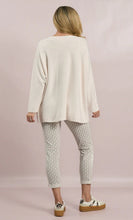 D.E.C.K By Decollage 27727 Plain Oversized Style V-Neck Jumper (5 Colours)