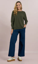 D.E.C.K By Decollage New 2331 Plain Centre Seam Detail Fine Knit Slash Neck Jumper (4 Colours)