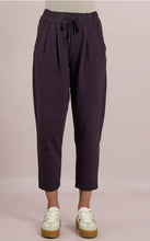 D.E.C.K By Decollage 825231E Barrel Shaped Joggers (3 Colours)