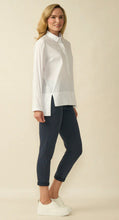 D.E.C.K By Decollage CC1134 White Stretchy Shirt With Dropped Hemline