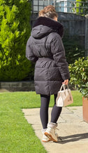 Plain Mid-Length Puffer Coat With Fur Hood (2 Colours)