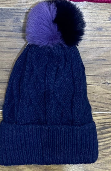 Cable Knit Two Tone Pom Pom Hat With Fleece Lining (2 Colours)