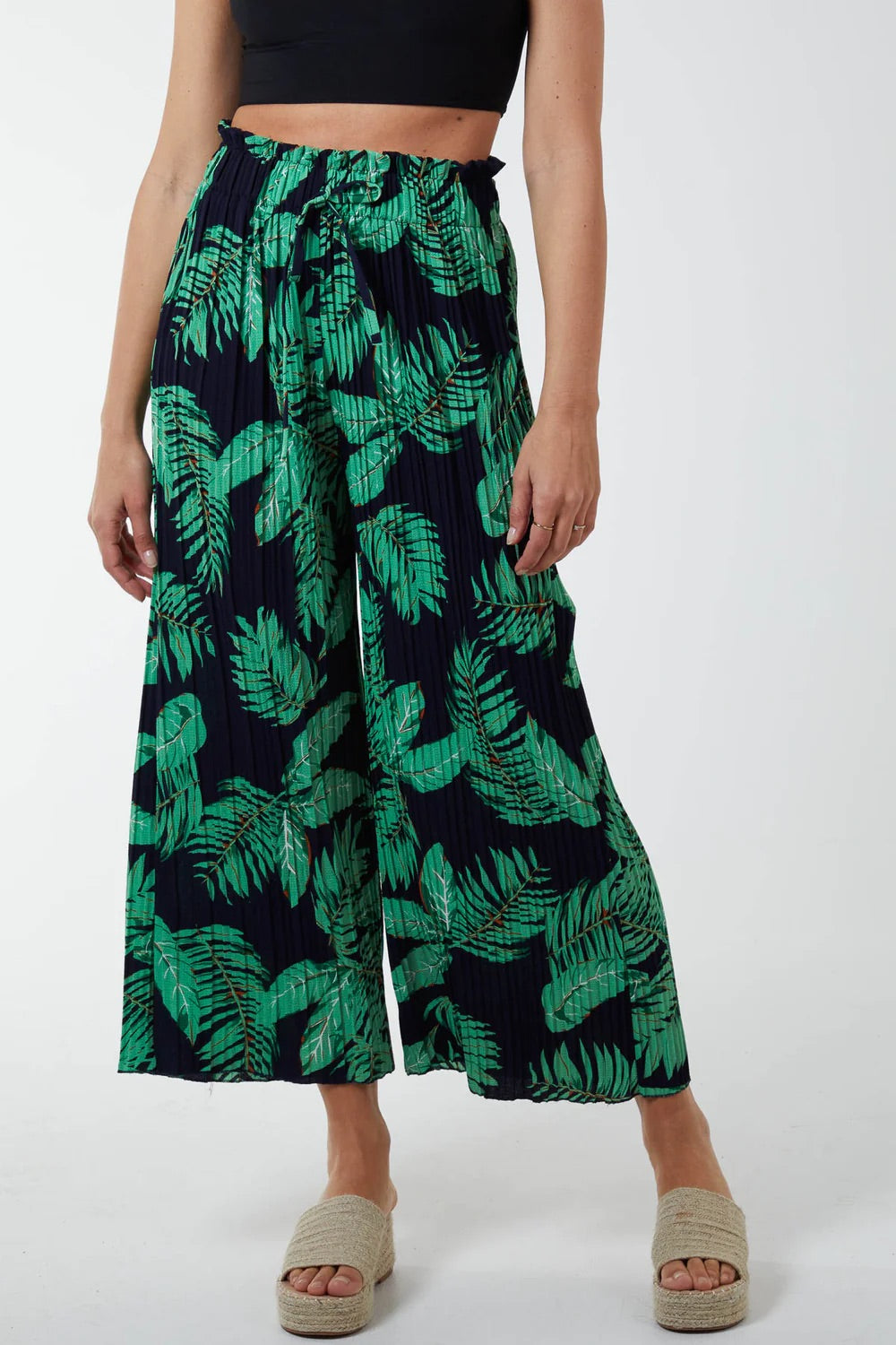 Tropical Wide Leg Pleated Cropped Trousers (2 Colours)