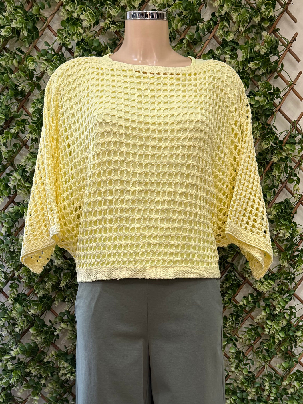 Plain Round Neck Crochet Top (4 Colours)