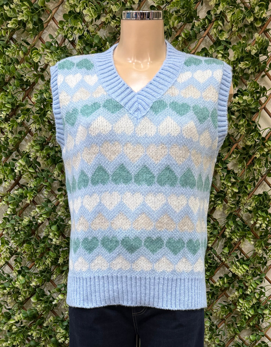 Blue Heart Design V-Neck Knit Vest Top