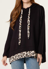 Hooded Sweatshirt With A Leopard Print Trim(2 Colours)