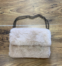 Park Lane BAG19 Faux Fur Crossbody Bag With Chain Strap (4 Colours)