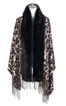 Park Lane SC949 Fur Collared Leopard Print Shawl