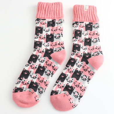 Miss Sparrow TSW028 Dusky Pink Winter Happy Cats Socks