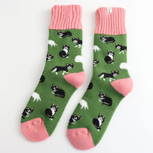 Miss Sparrow TSW029  Winter Black And White Cats Socks (2 Colours)