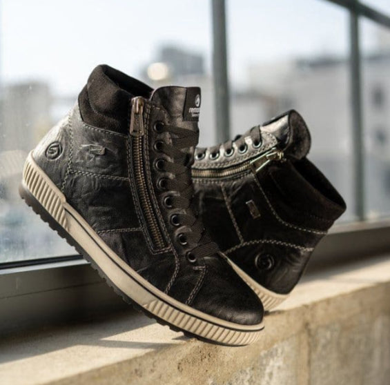 Remonte D0772-01 Ottawa Black Leather Tex High Top Trainer Style
